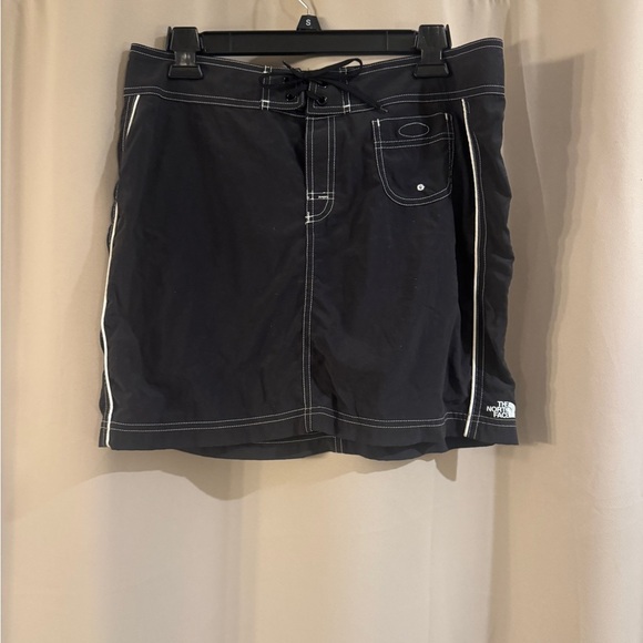 The North Face Black Athletic Skirt  with Contrast Stitching - Picture 1 of 7